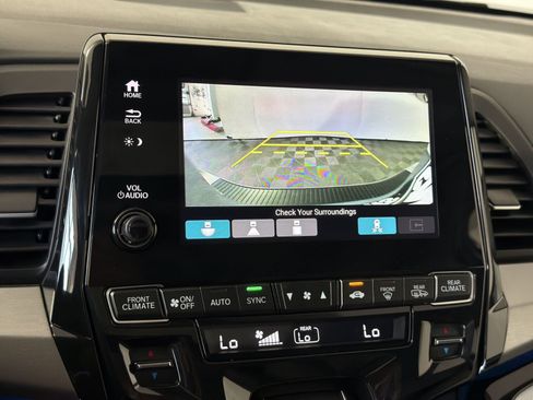 Used 2024 Honda Odyssey Touring image 18