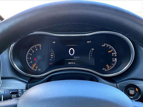 Certified 2022 Jeep Grand Cherokee Laredo X image 10