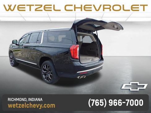 Used 2023 GMC Yukon XL Denali w/ Denali Reserve Package AWD/4WD image 26
