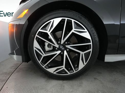 Used 2023 Hyundai Ioniq 6 Limited RWD image 19