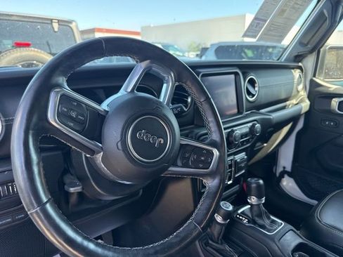 Used 2021 Jeep Wrangler Unlimited Sahara w/ Cold Weather Group AWD/4WD image 10