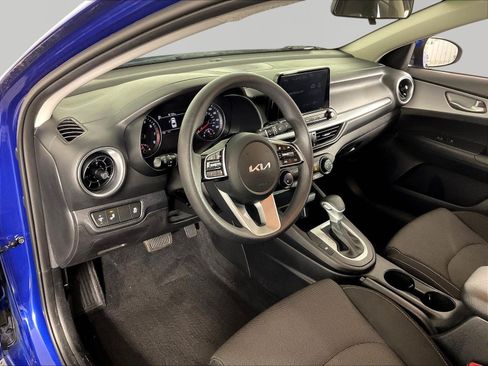 Used 2023 Kia Forte LXS w/ LXS Technology Package FWD image 16