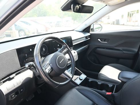 Used 2024 Hyundai Kona Limited AWD/4WD image 11