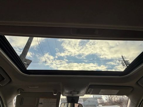 Used 2018 Toyota RAV4 XLE w/ Protection Package image 31