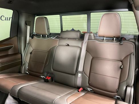 Used 2025 GMC Sierra 1500 Denali w/ Denali Reserve Package AWD/4WD image 15