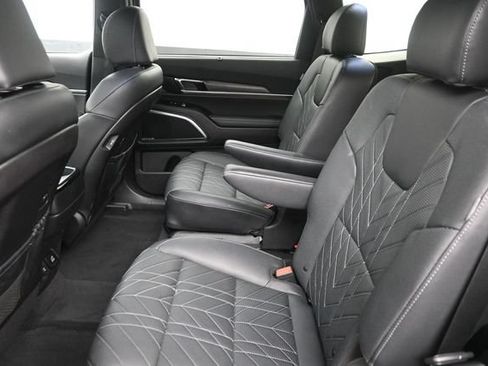 Used 2024 Kia Telluride SX Prestige X-Line AWD/4WD image 18