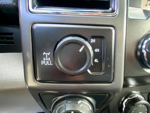 Used 2019 Ford F150 XLT w/ Equipment Group 302A Luxury image 23