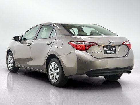 Used 2016 Toyota Corolla LE FWD image 3