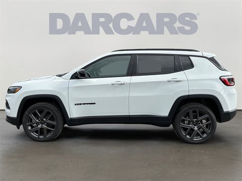New 2026 Jeep Compass Latitude image 4
