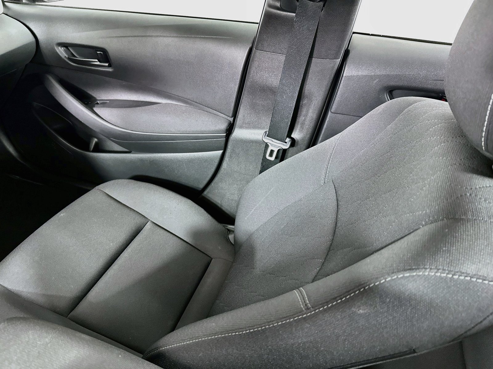 Used 2023 Toyota Corolla LE FWD image 23