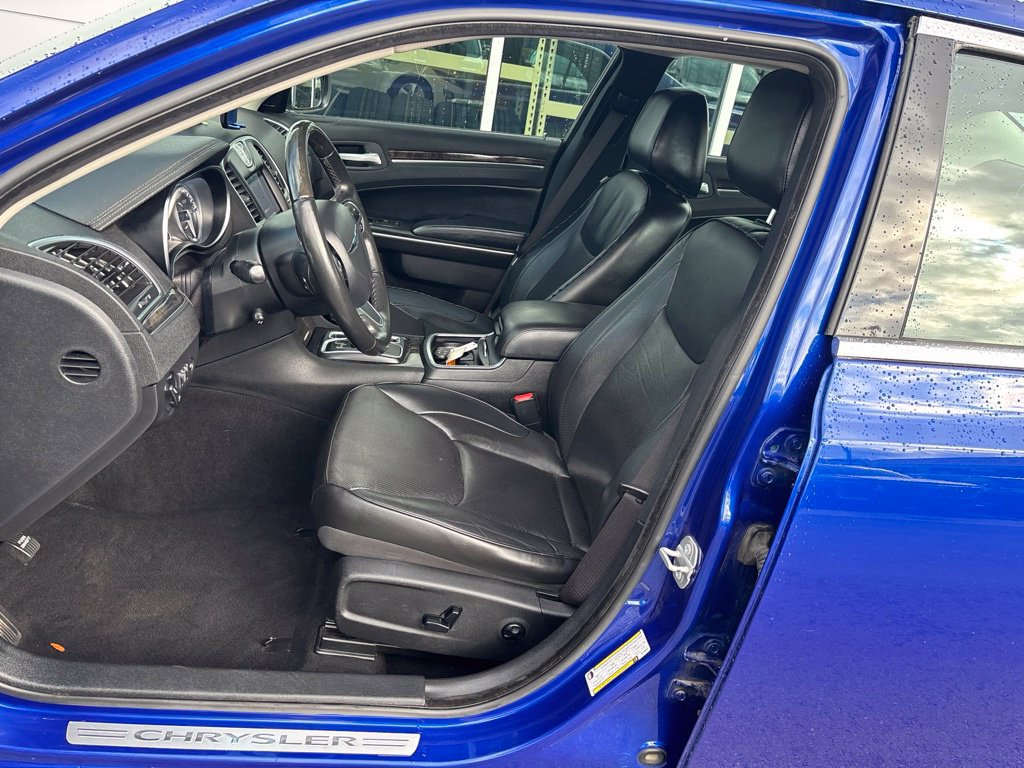 Used 2019 Chrysler 300 Limited w/ Safetytec Plus Group RWD image 13
