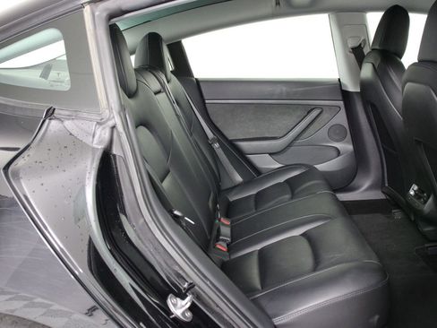 Used 2021 Tesla Model 3 Long Range image 28
