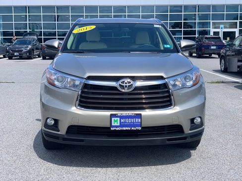 Used 2015 Toyota Highlander XLE AWD/4WD image 2