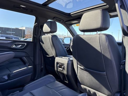 Used 2022 Chevrolet Tahoe RST w/ Luxury Package image 17