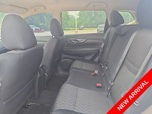 Used 2020 Nissan Rogue S FWD image 6