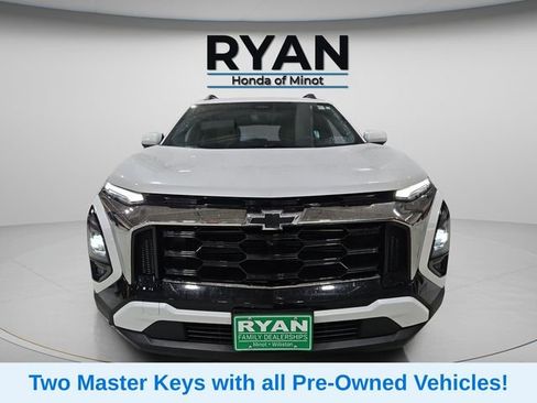 Used 2025 Chevrolet Equinox ACTIV w/ Safety and Technology Package image 6