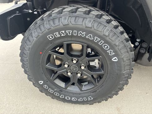 New 2026 Jeep Gladiator Sport image 12