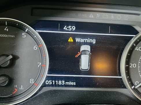 Used 2023 Mitsubishi Outlander SE image 19