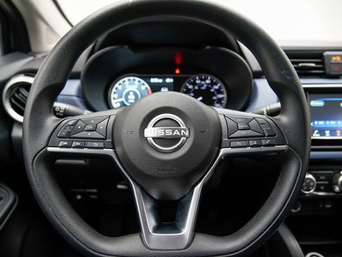 Used 2024 Nissan Versa SV image 31