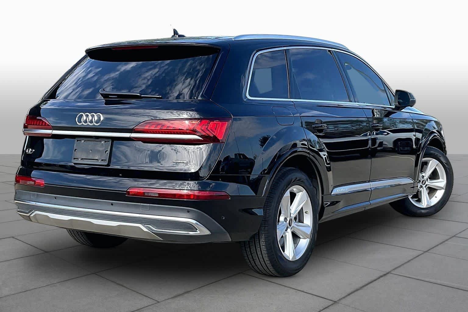 Used 2023 Audi Q7 2.0T Premium w/ Convenience Package AWD/4WD image 13