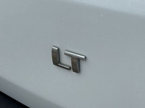 Used 2019 Chevrolet Traverse LT w/ LT Premium Package FWD image 10