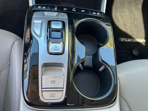 Used 2022 Hyundai Tucson Limited image 36