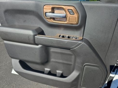 Used 2025 Chevrolet Silverado 1500 Custom RWD image 25