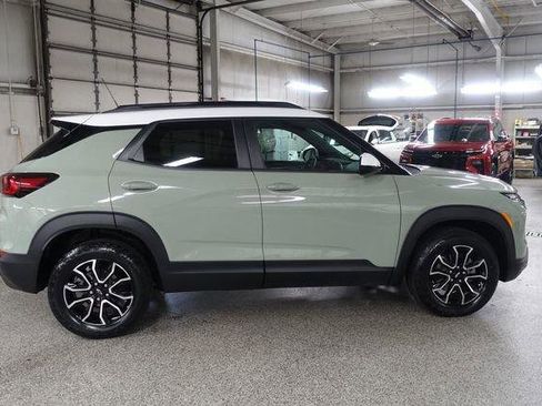 Used 2024 Chevrolet TrailBlazer ACTIV w/ Driver Confidence Package AWD/4WD image 8