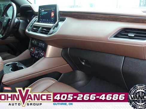 Used 2022 Chevrolet Tahoe High Country AWD/4WD image 17