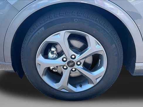 Used 2023 Ford Escape ST-Line FWD image 9