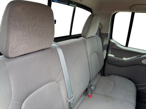 Used 2016 Nissan Frontier SV w/ SV Value Truck Package image 18