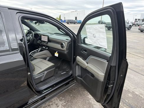 New 2026 Chevrolet Colorado ZR2 w/ Technology Package AWD/4WD image 30