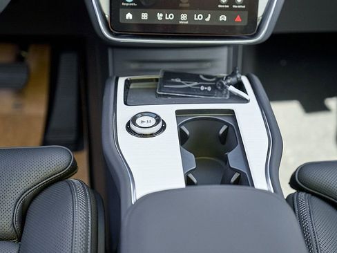 New 2026 Volvo EX90 Ultra AWD/4WD image 32