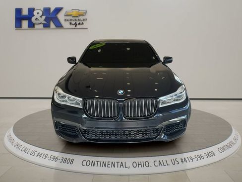 Used 2019 BMW 750i xDrive w/ M Sport Package AWD/4WD image 2