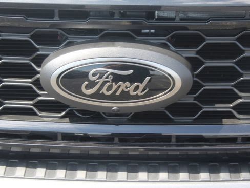 New 2026 Ford F350 Lariat w/ Black Appearance Package AWD/4WD image 15