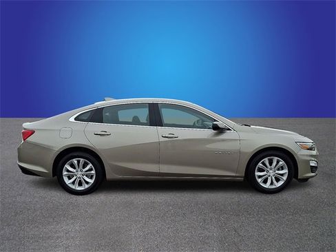 Used 2024 Chevrolet Malibu LT image 4
