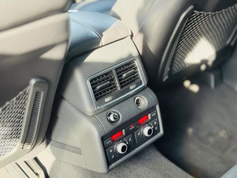 Used 2015 Audi Q7 3.0T S line Prestige w/ 21" S Line Plus Package image 23