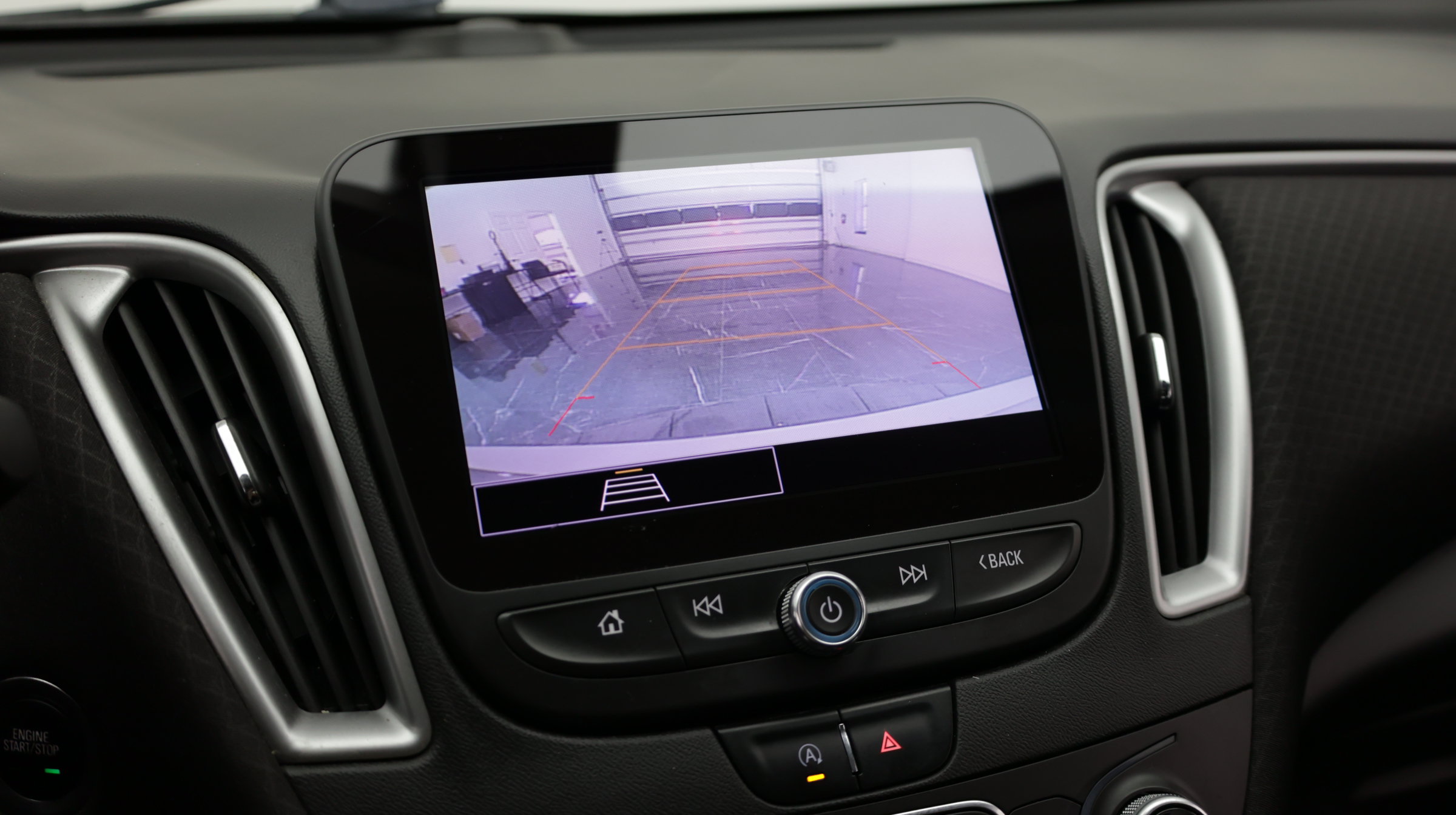 Used 2022 Chevrolet Malibu LT FWD image 25