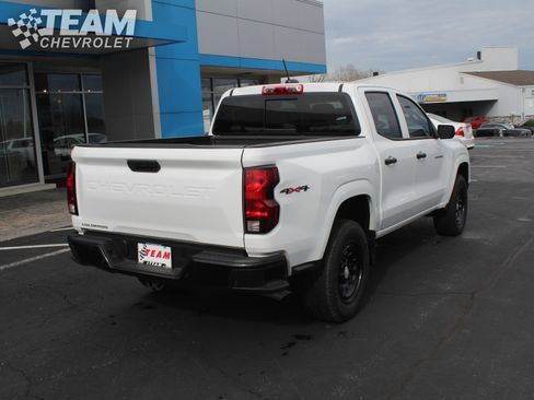 Used 2025 Chevrolet Colorado W/T w/ WT Convenience Package II image 4