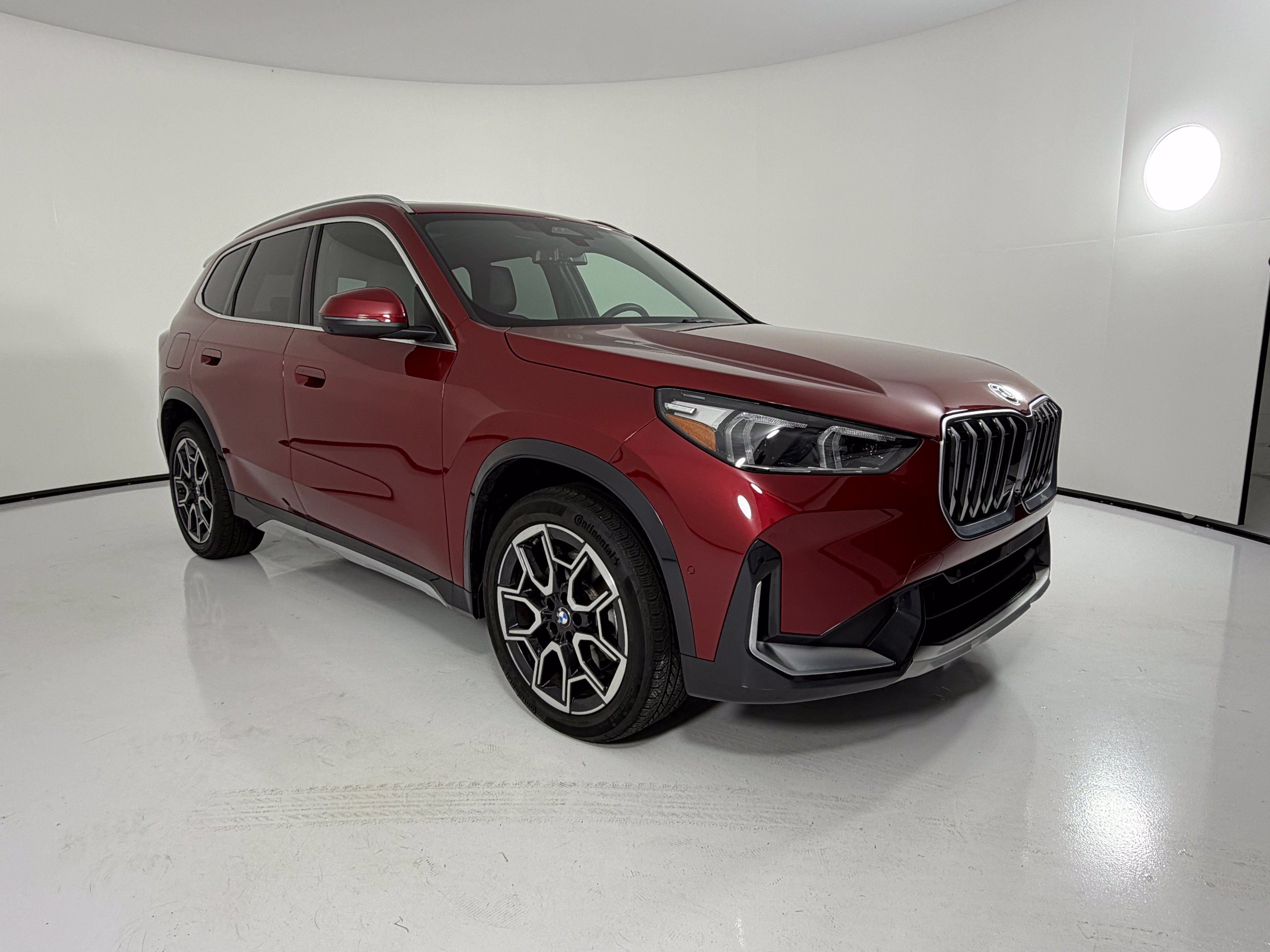 Used 2026 BMW X1 xDrive28i AWD/4WD image 4