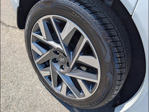 Used 2022 Hyundai Santa Fe Calligraphy image 21