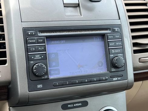 Used 2010 Nissan Sentra 2.0 SL w/ Premium Plus Pkg image 17