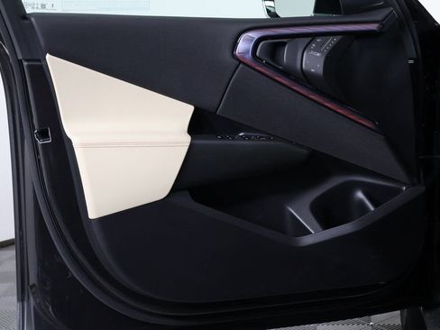 Used 2025 BMW X3 xDrive30i w/ Convenience Package image 12