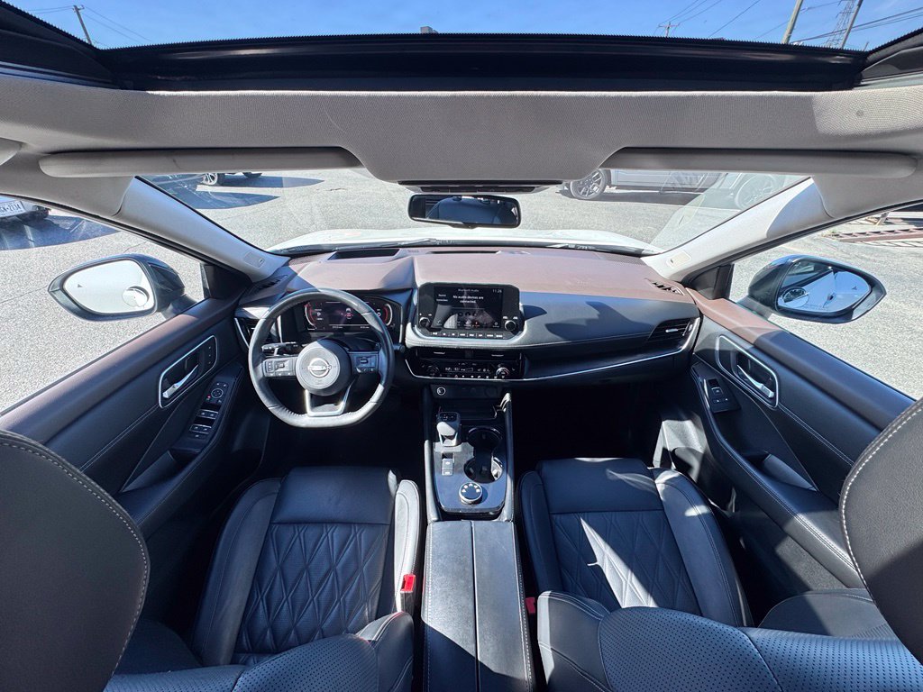 Used 2023 Nissan Rogue Platinum w/ Platinum Premium Package AWD/4WD image 26