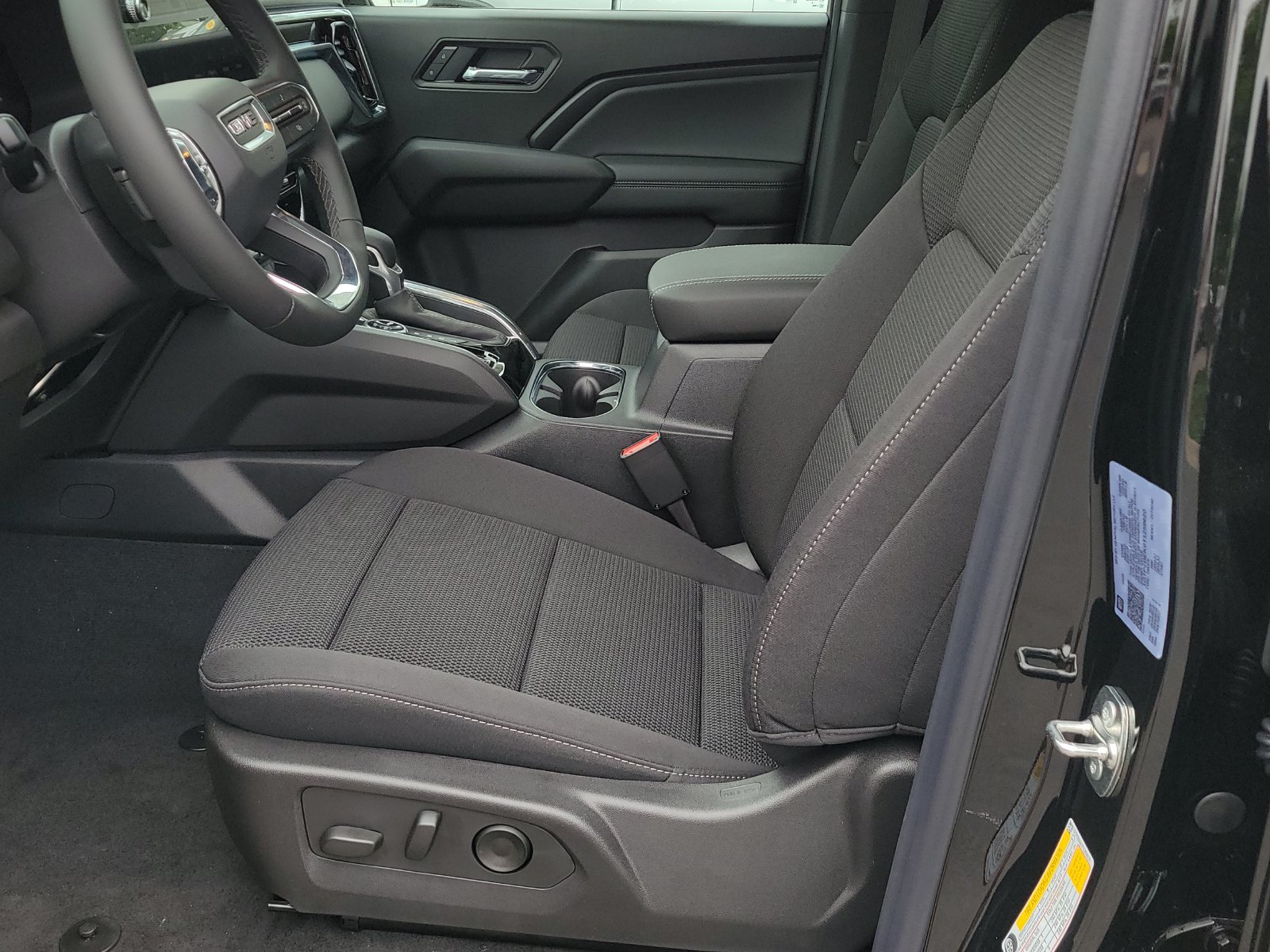 New 2026 GMC Canyon Elevation w/ Convenience Package AWD/4WD image 9