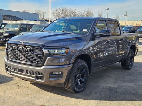 New 2026 RAM 1500 4x4 Crew Cab image 3