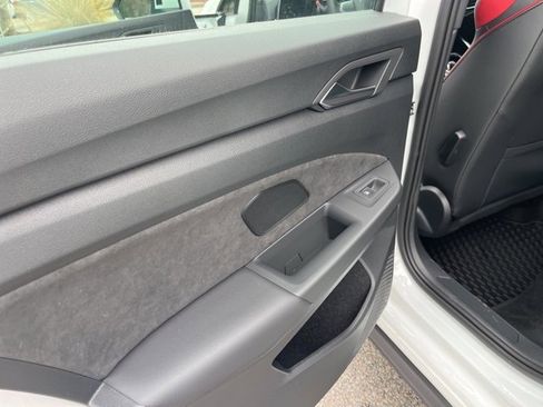 New 2026 Volkswagen GTI SE image 12