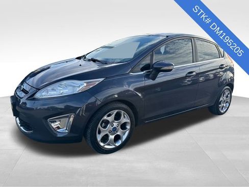 Used 2013 Ford Fiesta Titanium image 3