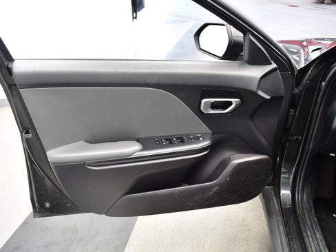Used 2025 Kia K4 FWD image 16
