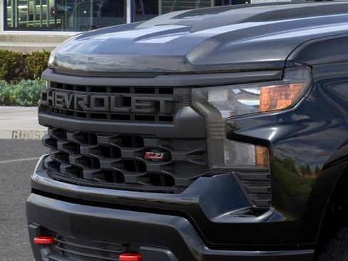 New 2026 Chevrolet Silverado 1500 Custom Trail Boss w/ LPO, Dark Essentials Package AWD/4WD image 13